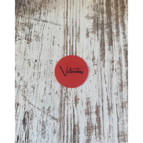 🎉 Host Pick 🎉 Brand new Valentino exclusive bundle - Picture 7 of 7